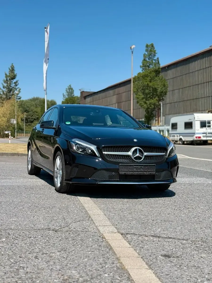 Gebraucht Mercedes A250 210 PS (154 kW) 2016 Schwarz Kleinwagen