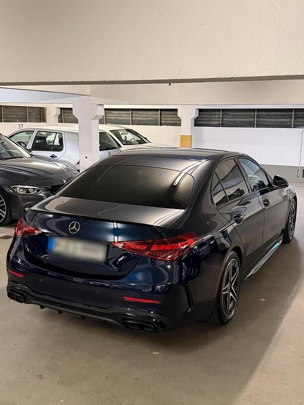 Gebraucht Mercedes C300 258 PS (189 kW) 2022 Blau Limousine