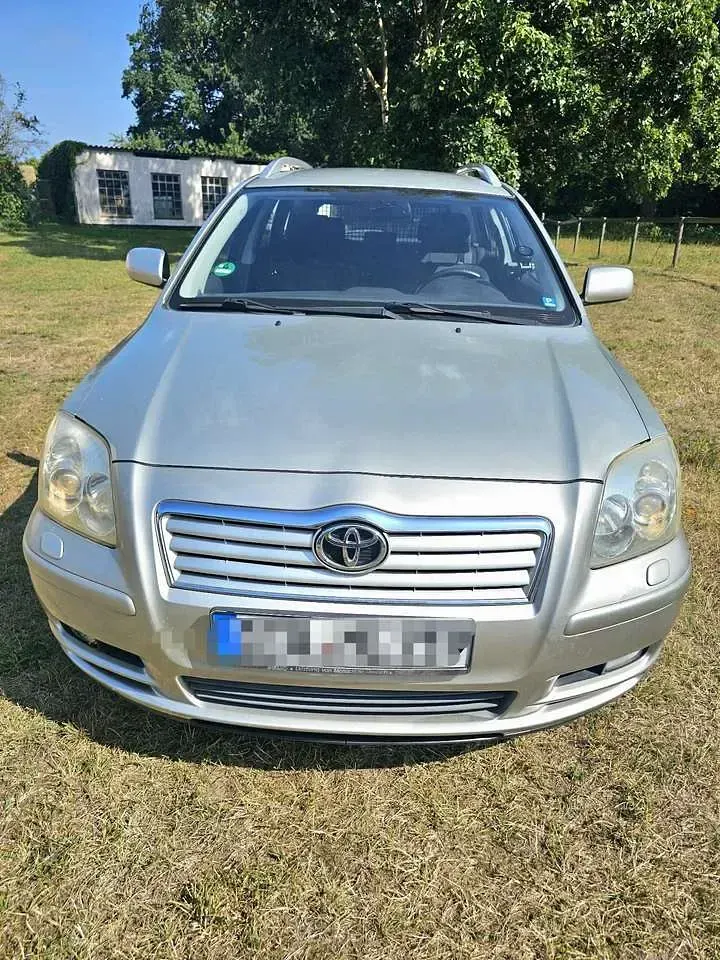 Gebraucht Toyota Avensis 129 PS (94 kW) 2005 Kombi