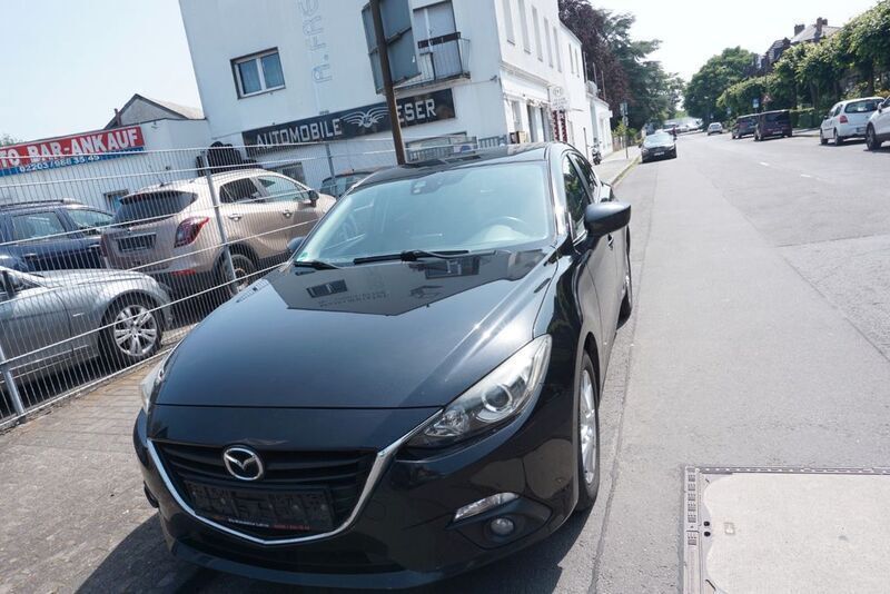 Schwarz Gebraucht 2014 Mazda 3 Center-Line Limousine | 4.499 € (Guter Preis) - Bild 1/4