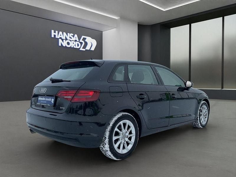 Gebraucht Audi A3 Attraction 125 PS (91 kW) 2015 Schwarz Limousine