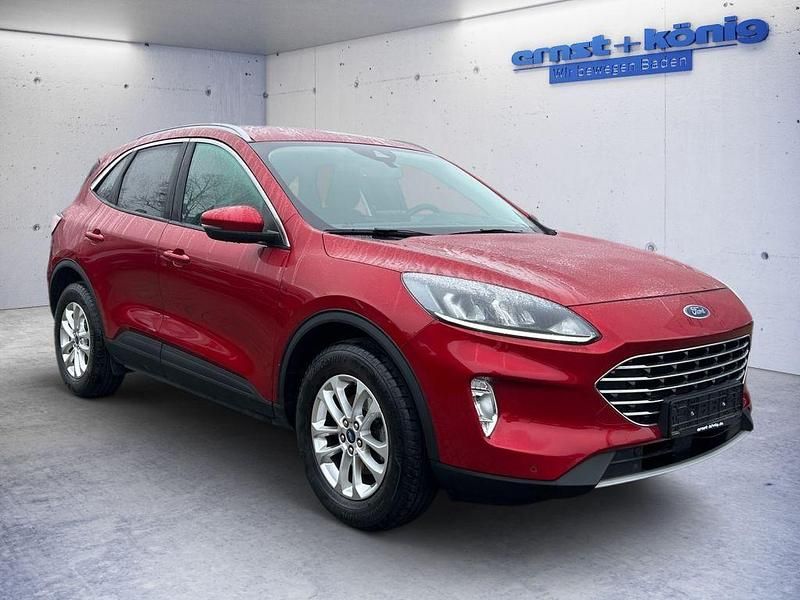 Gebraucht Ford Kuga Titanium 150 PS (110 kW) 2022 Lucid red metallic SUV