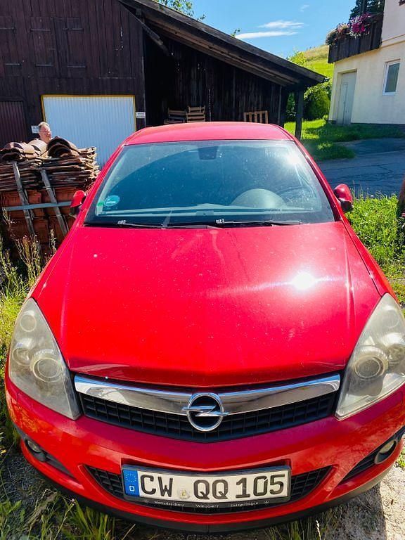 Rot Gebraucht 2008 Opel Astra GTC Limousine | 850 € (Superpreis) - Bild 1/4