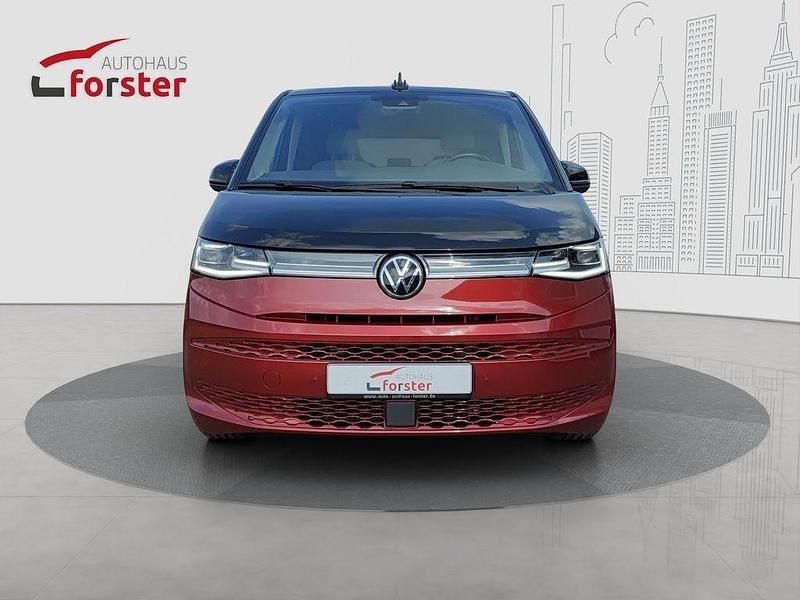 Gebraucht VW Multivan Style 150 PS (110 kW) 2024 Rot schwarz Van