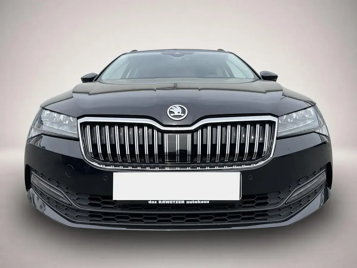 Gebraucht Skoda Superb Ambition 200 PS (147 kW) 2022 Manufacturer Kombi