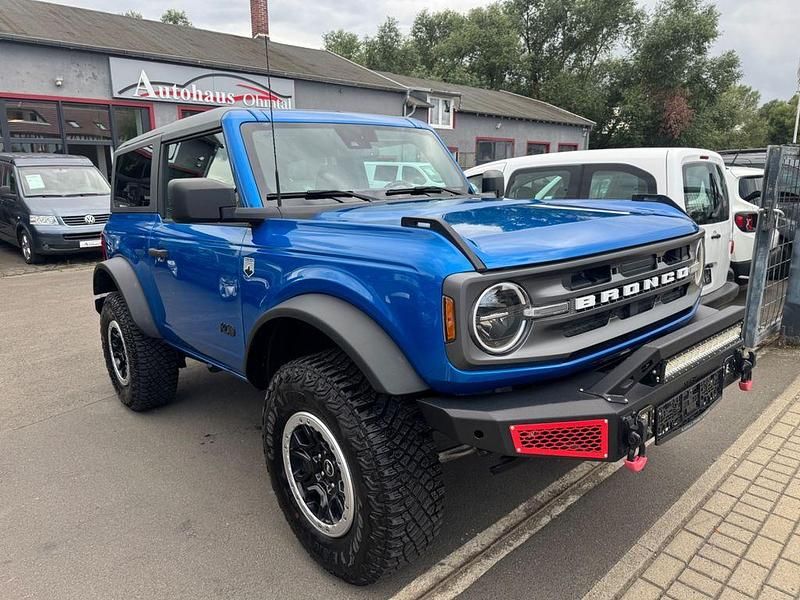 Blau Gebraucht 2022 Ford Bronco SUV | 53.000 € (Etwas zu teuer) - Bild 1/4