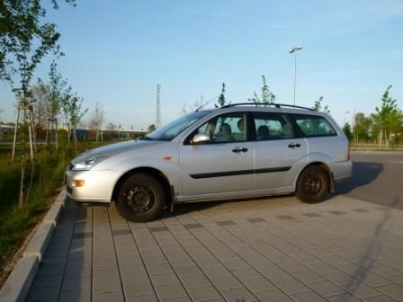 Gebraucht Ford Focus Ambiente 75 PS (55 kW) 2000 Silber Kombi