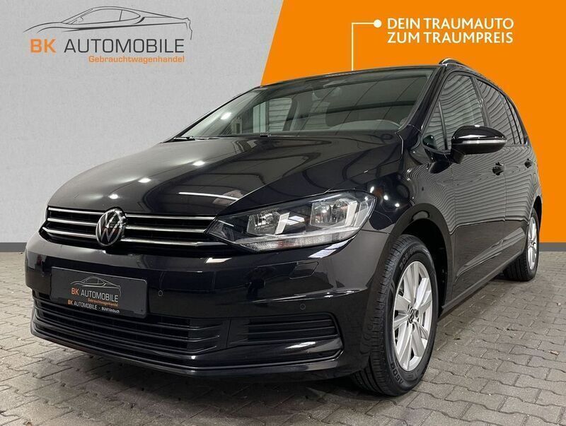 Schwarz Gebraucht 2023 VW Touran Van / Kleinbus | 26.900 € (Fairer Preis) - Bild 1/4