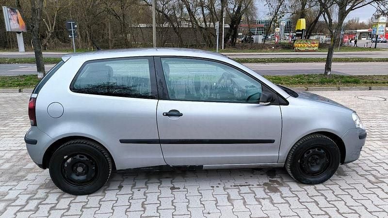 Gebraucht VW Polo Trendline 60 PS (44 kW) 2007 Silber Kleinwagen