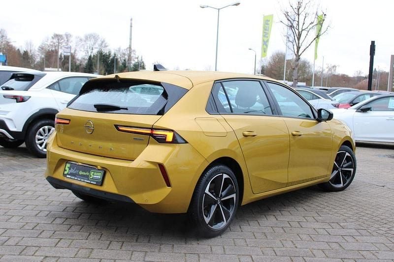Gebraucht Opel Astra Edition 181 PS (133 kW) 2022 Kult gelb Limousine