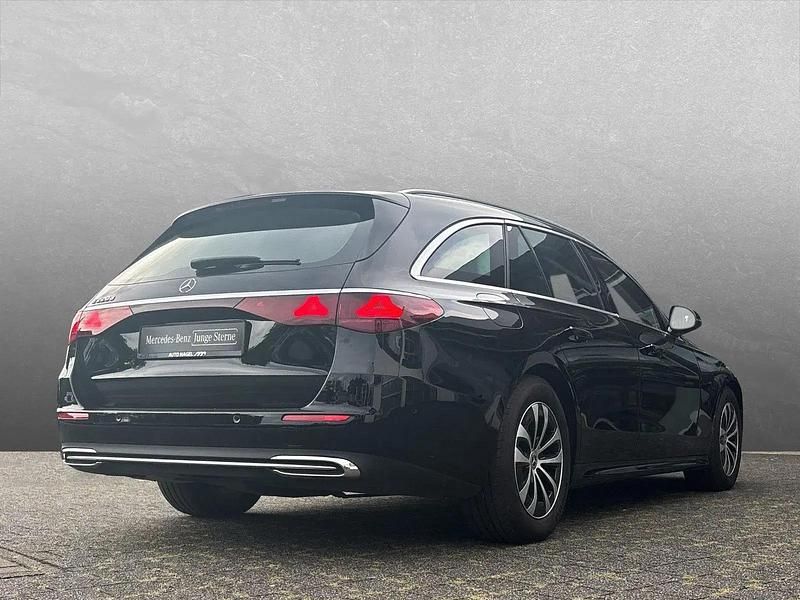 Gebraucht Mercedes E220 Advanced 197 PS (144 kW) 2024 Andere Kombi