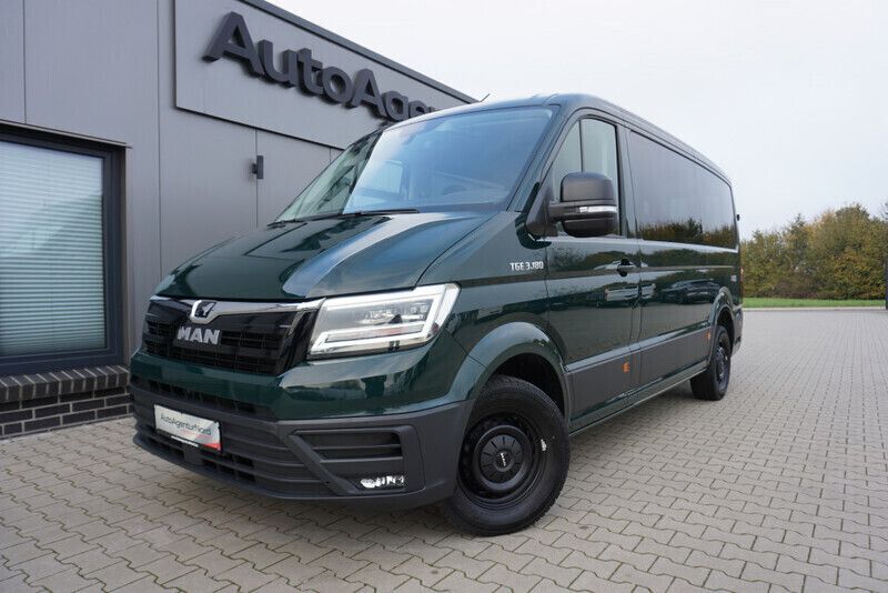 Grün Gebraucht 2023 MAN TGE Van | 52.450 € (Teuer) - Bild 1/4
