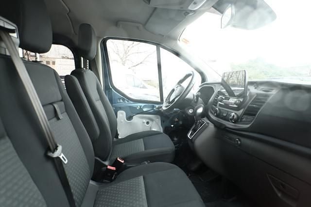 Gebraucht Ford Transit Custom Trend 170 PS (125 kW) 2019 Chromablau metallic chromablau metallic Van