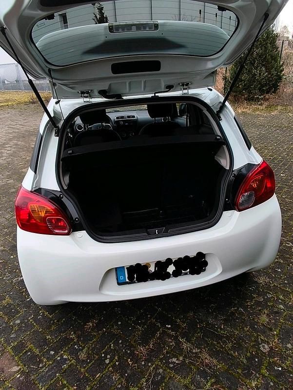 Gebraucht Mitsubishi Space Star 80 PS (58 kW) 2016 Weiß Kleinwagen