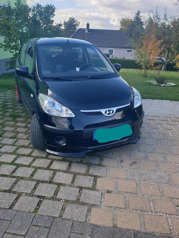 Schwarz Gebraucht 2010 Hyundai i10 Edition Kleinwagen | 1.700 € - Bild 1/4