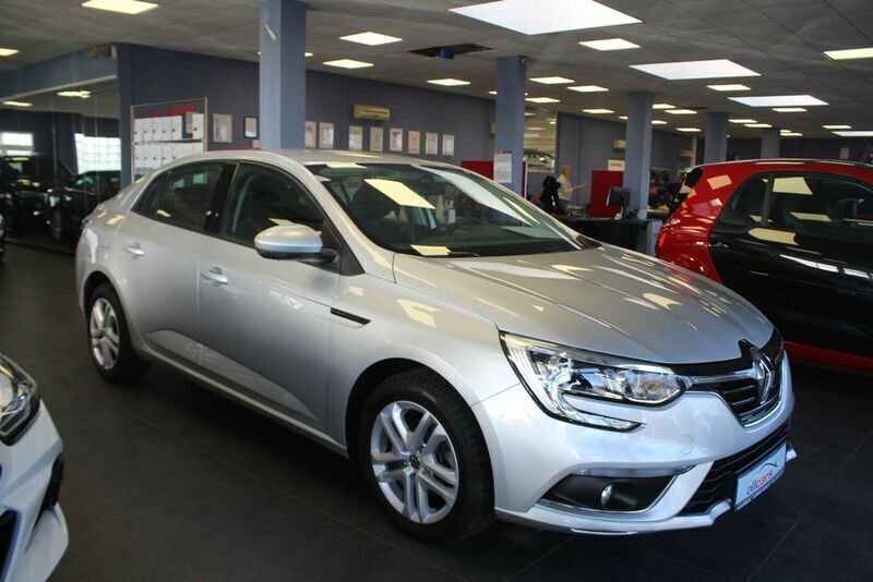 Silber Gebraucht 2019 Renault Mégane IV Limousine | 12.980 € - Bild 1/4
