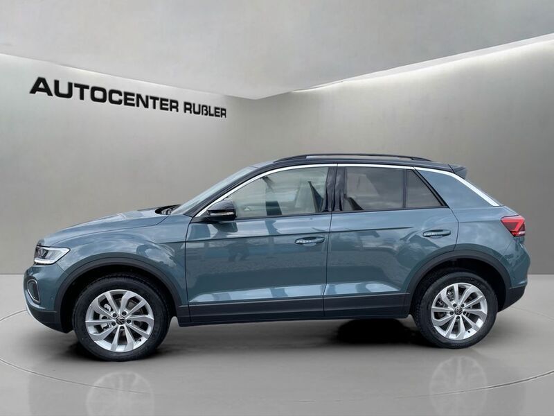 Gebraucht VW T-Roc Life 150 PS (110 kW) 2025 Blau SUV