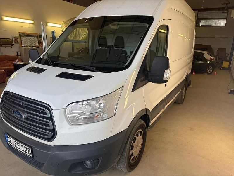 Second-hand Ford Transit 170 CP (125 kW) 2018 Alb Van