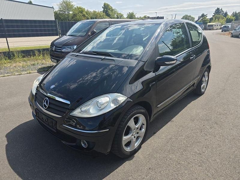 Schwarz Gebraucht 2005 Mercedes A170 Limousine | 3.980 € (Guter Preis) - Bild 1/4