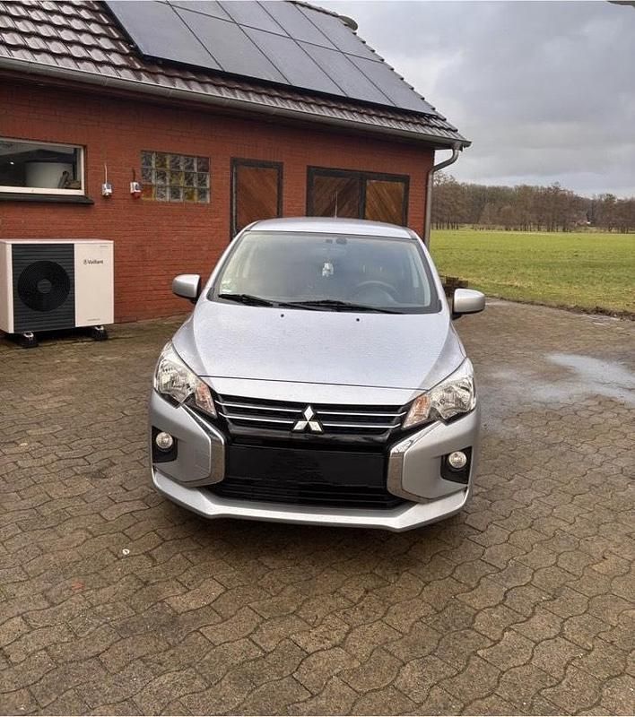 Gebraucht Mitsubishi Space Star Plus 71 PS (52 kW) 2021 Silber Kleinwagen