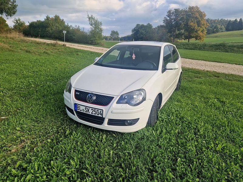 Weiß Gebraucht 2009 VW Polo GT Limousine | 3.800 € (Fairer Preis) - Bild 1/4