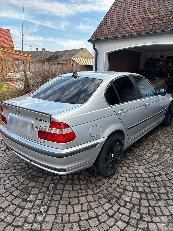 Gebraucht BMW 330 231 PS (169 kW) 2000 Silber Limousine