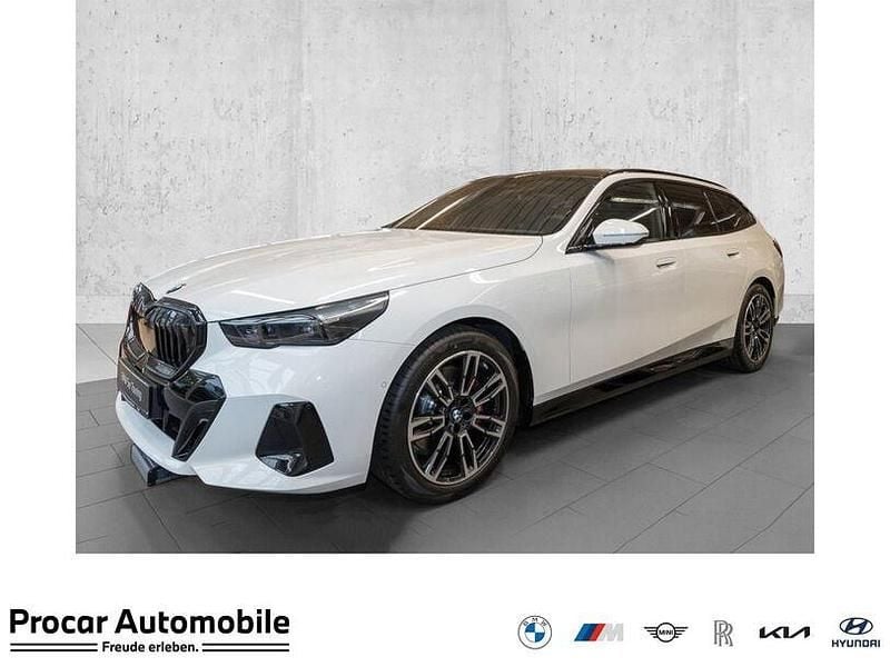 Gebraucht BMW 520 M Sport 360 PS (264 kW) 2025 Kombi