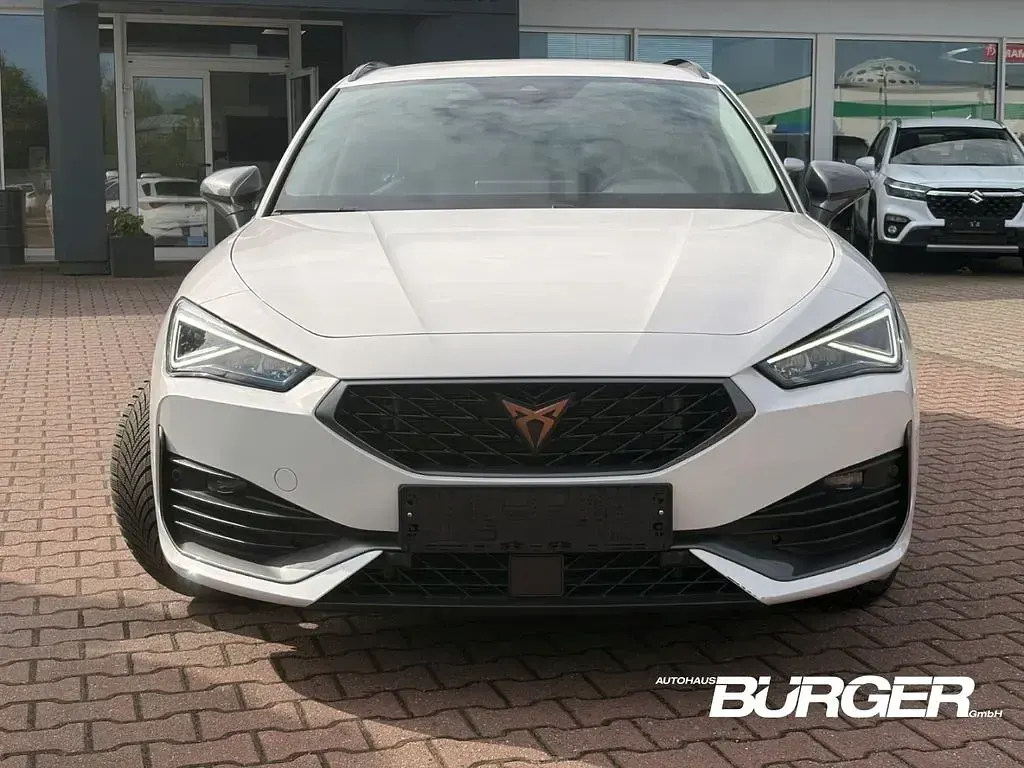 Usado Cupra Leon 150 CV (110 kW) 2024 Blanco Familiar
