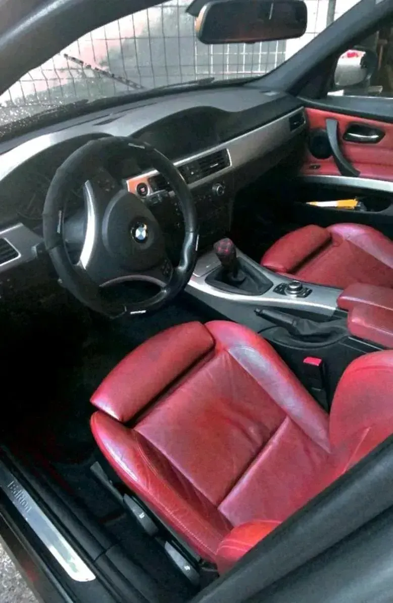 Gebraucht BMW 320 184 PS (135 kW) 2010 Grau Kombi