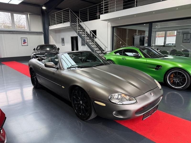Gebraucht Jaguar XK8 386 PS (283 kW) 1997 Grau Cabrio