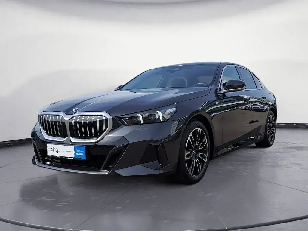 Gebraucht BMW 520 M Sport 197 PS (144 kW) 2024 Limousine