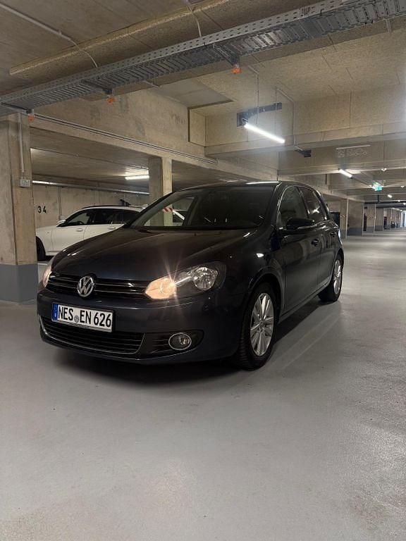 Gebraucht VW Golf VI Style 105 PS (77 kW) 2011 Blau Kleinwagen