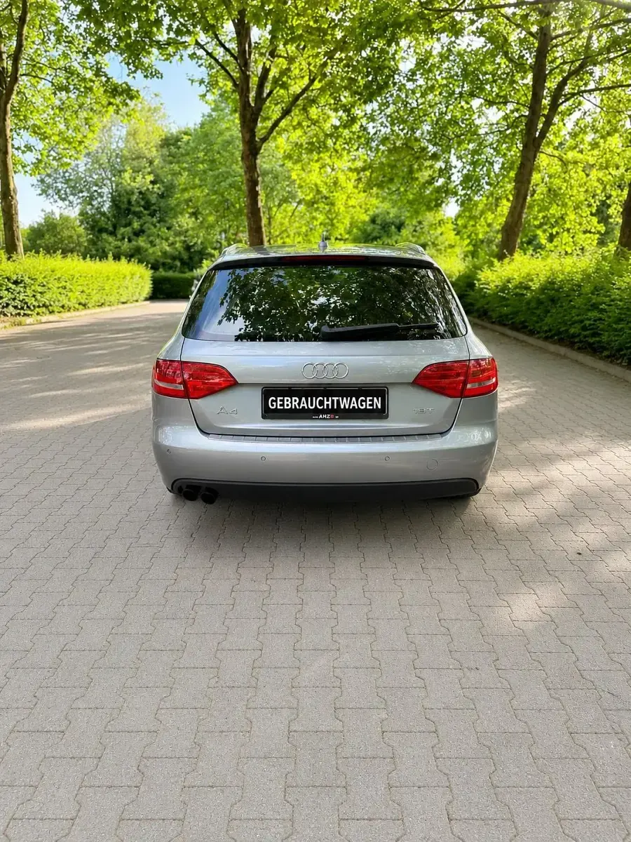 Gebraucht Audi A4 160 PS (117 kW) 2009 Grau Kombi