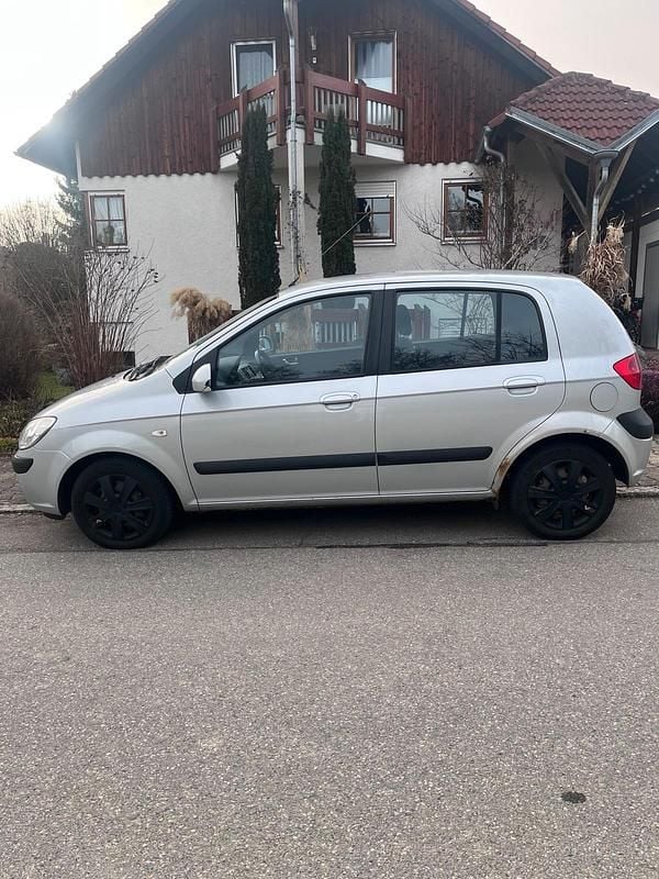 Gebraucht Hyundai Getz 63 PS (46 kW) 2008 Silber Kleinwagen
