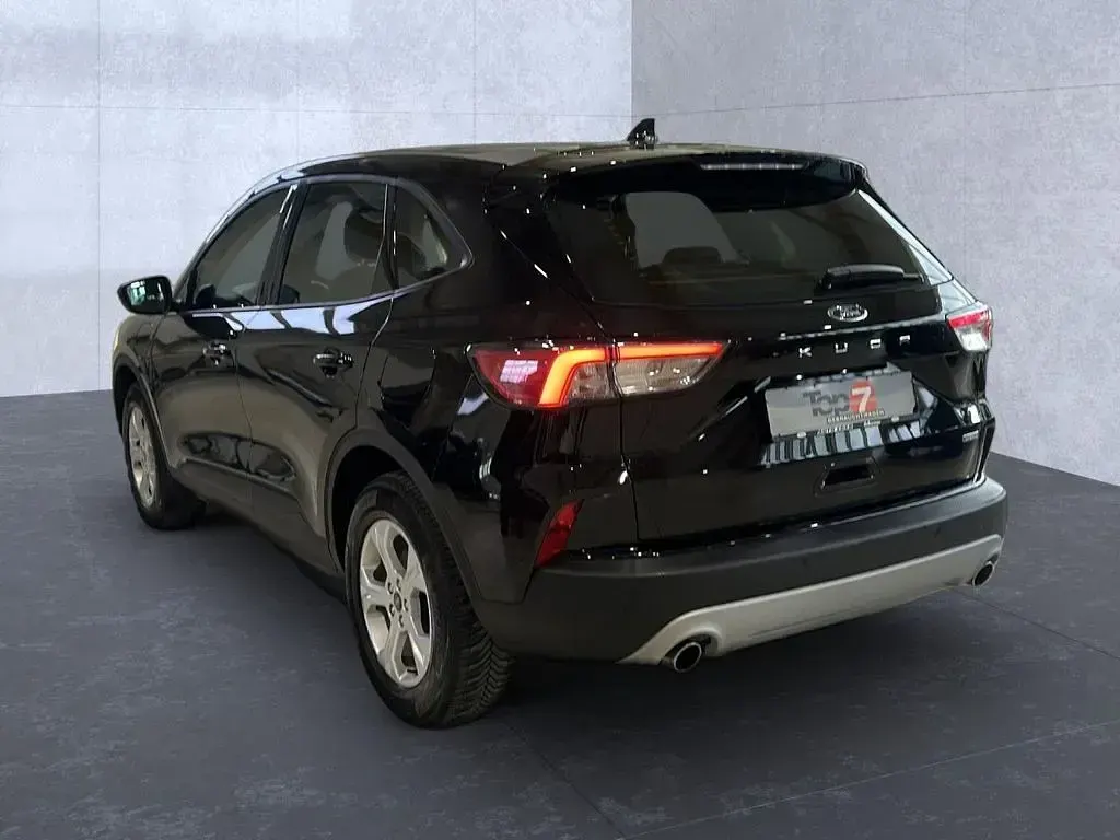 Gebraucht Ford Kuga Cool & Connect 225 PS (165 kW) 2022 Obsidianschwarz (metallic) SUV