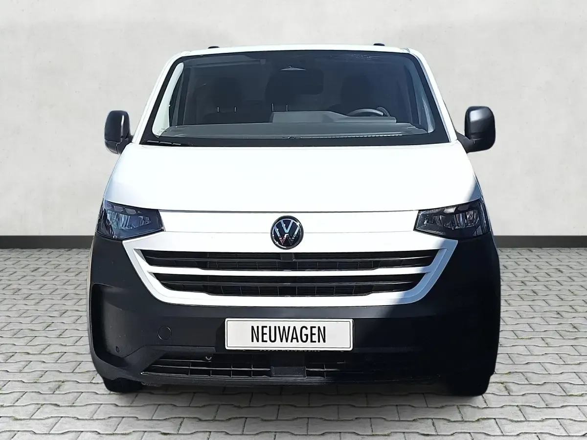 Neu VW T7 150 PS (110 kW) 2025 Clear white Van