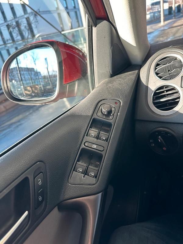 Gebraucht VW Tiguan 140 PS (102 kW) 2008 Andere farben SUV