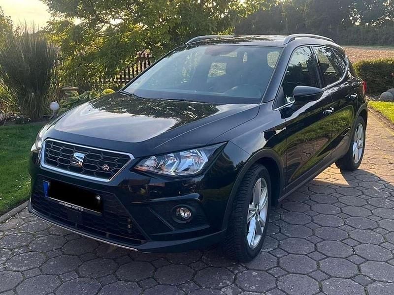 Schwarz Gebraucht 2020 Seat Arona FR SUV | 13.900 € (Guter Preis) - Bild 1/4