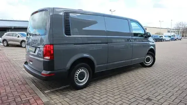 Gebraucht VW T6.1 90 PS (66 kW) 2021 Andere Van