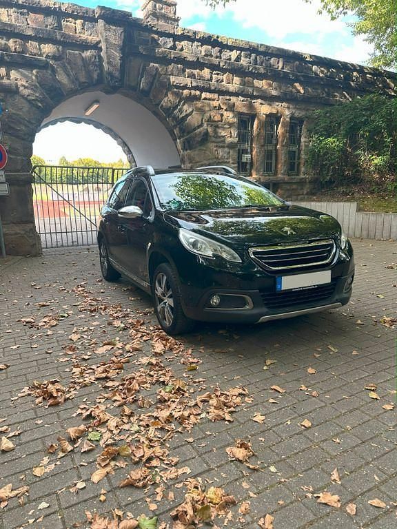 Schwarz Gebraucht 2015 Peugeot 2008 Allure SUV | 8.100 € (Fairer Preis) - Bild 1/4