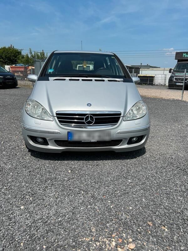 Silber Gebraucht 2005 Mercedes A180 Kleinwagen | 800 € (Guter Preis) - Bild 1/4