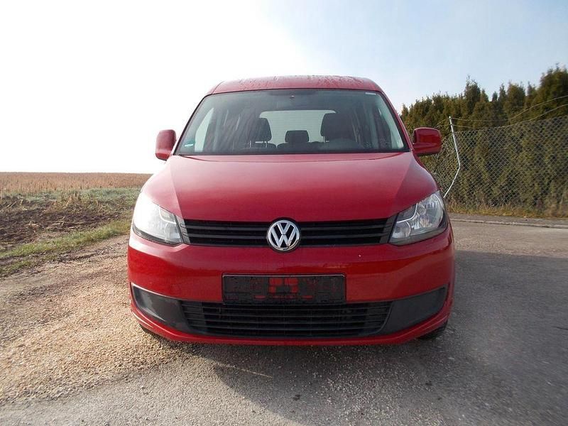 Gebraucht VW Caddy Trendline 86 PS (63 kW) 2011 Rot Van / Kleinbus