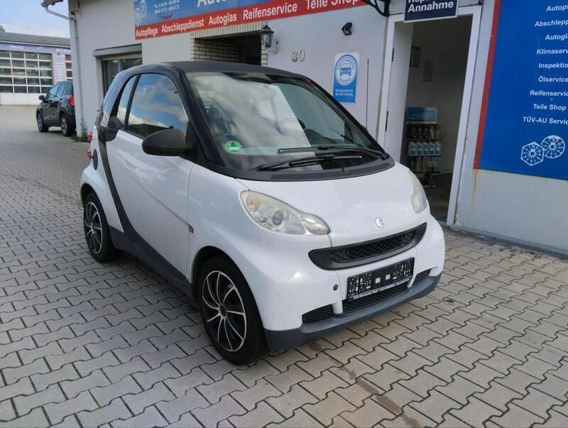 Weiß Gebraucht 2008 Smart ForTwo Coupé Coupé | 2.999 € - Bild 1/4