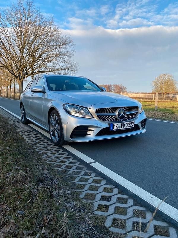Gebraucht Mercedes C200 AMG line 160 PS (117 kW) 2020 Silber Kombi