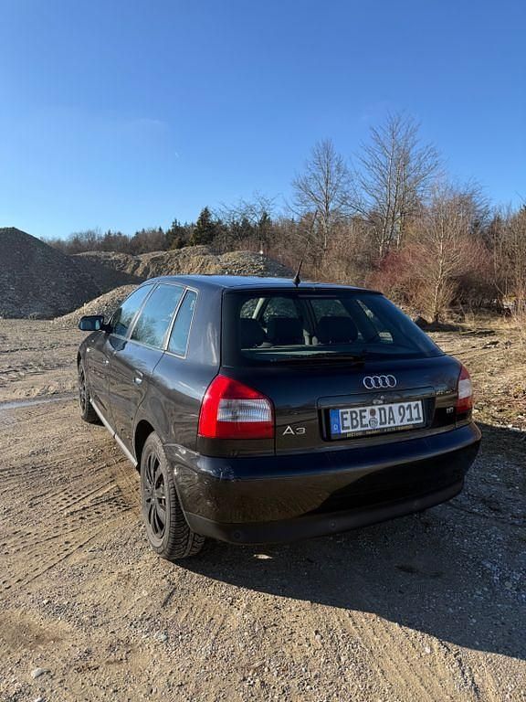 Gebraucht Audi A3 102 PS (75 kW) 2003 Schwarz Kleinwagen