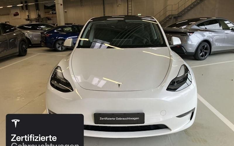 Gebraucht Tesla Model Y 273 kW (372 PS) 2023 Weiß SUV