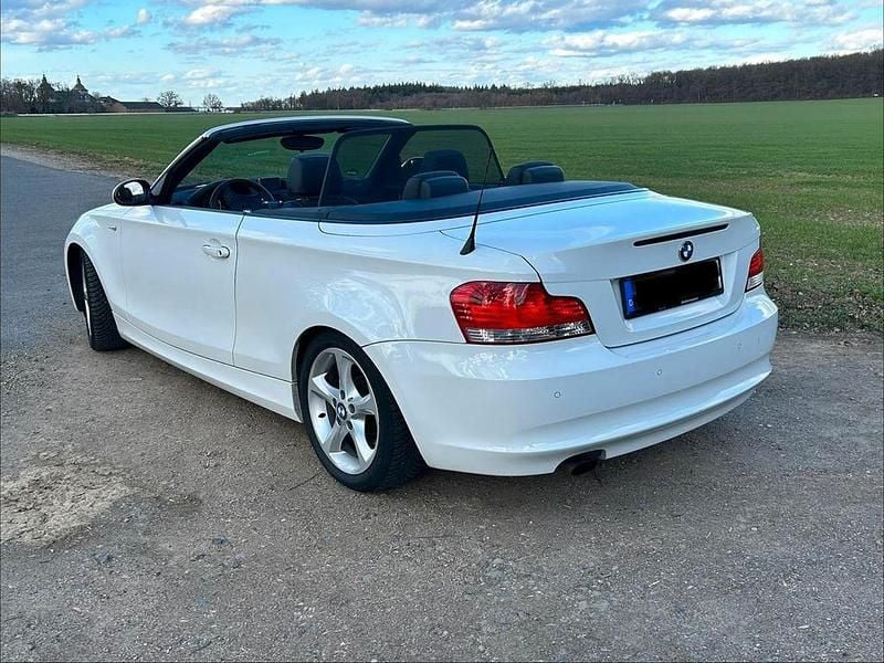 Gebraucht BMW 118 Cabriolet Performance 144 PS (105 kW) 2010 Weiß Cabrio