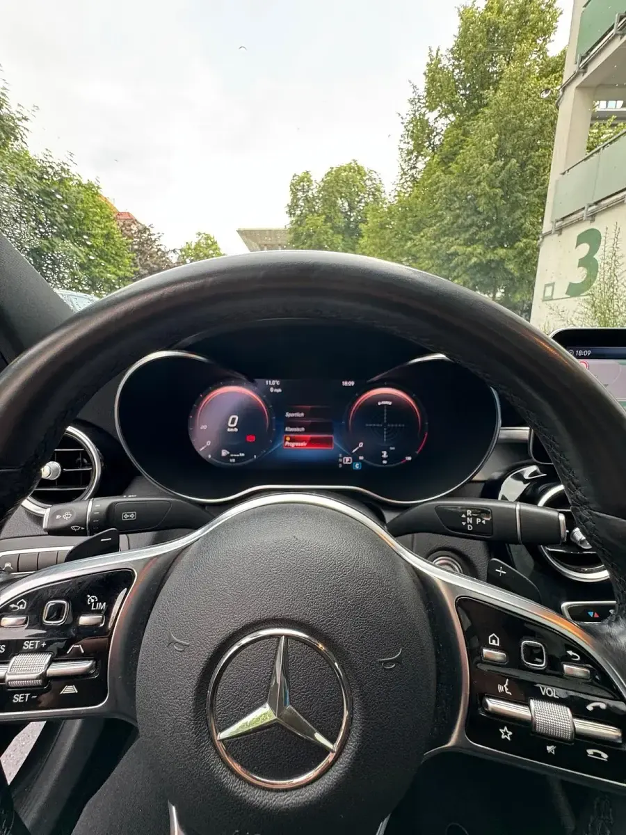 Gebraucht Mercedes C220 AMG 194 PS (142 kW) 2019 Grau Limousine