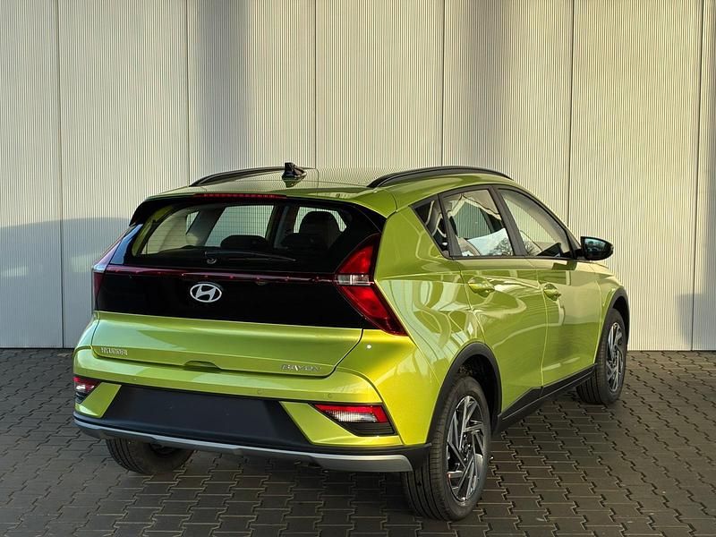 Neu Hyundai Bayon 90 PS (66 kW) 2025 Lucid lime SUV