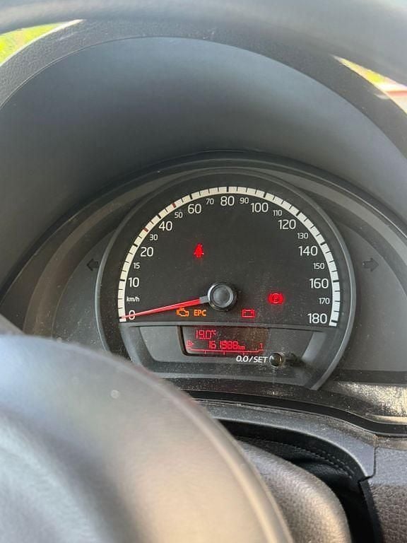 Second-hand VW up! 60 CP (44 kW) 2016 Hatchback